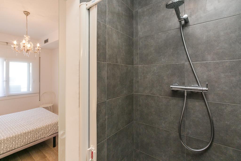 Barcelona4Nights Sants Station Apartman Szoba fotó